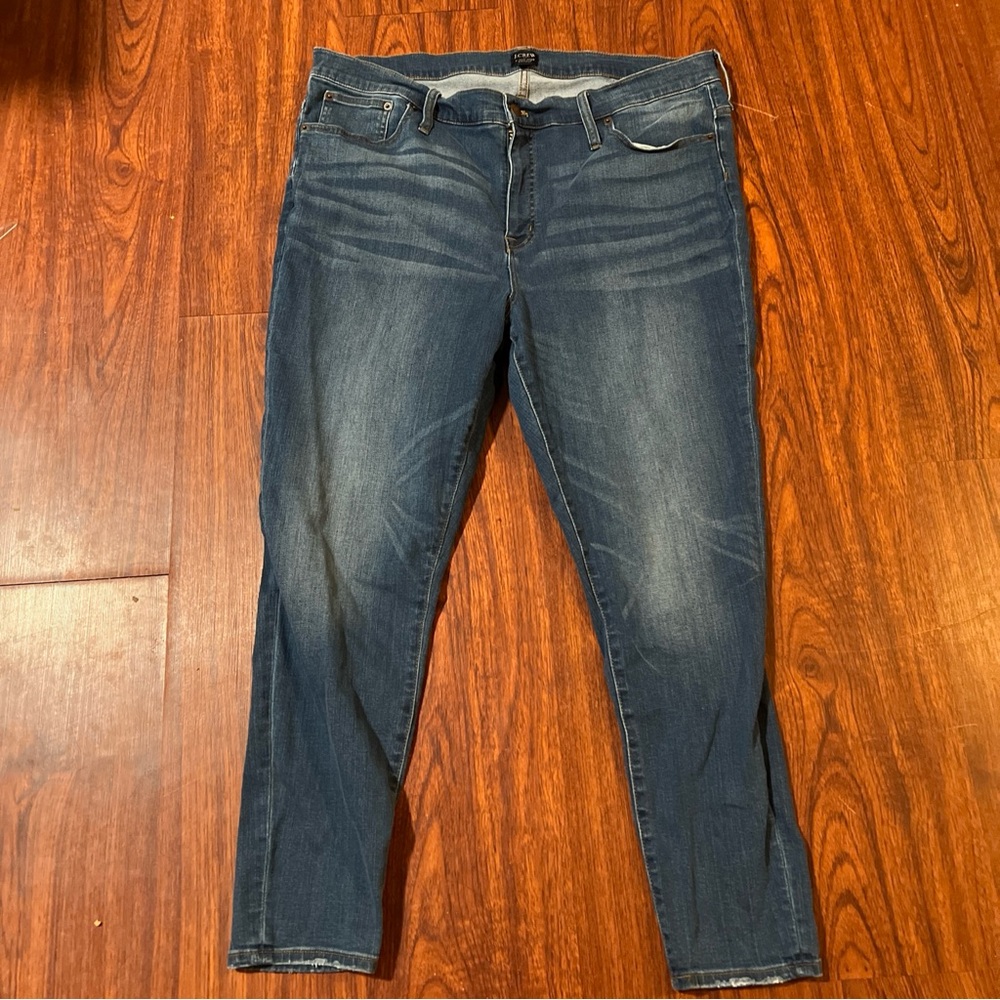 J.CREW 35 Mid Rise Skinny Medium Wash Stretch Denim Womens Jeans 2044